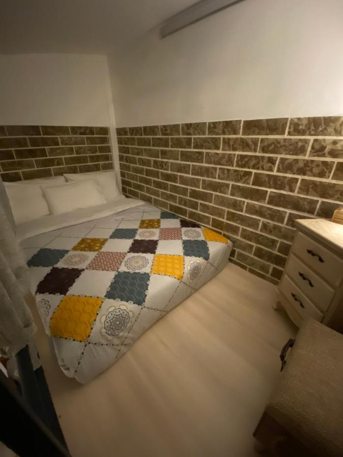 Small Cosy House Lavrion Apartment Exterior photo